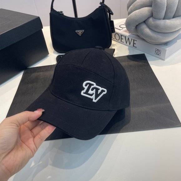 Louis Vuitton home embroidered baseball cap - Picture 3 of 7